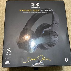 Under Armour - Projects Rock over - Ear headphone
